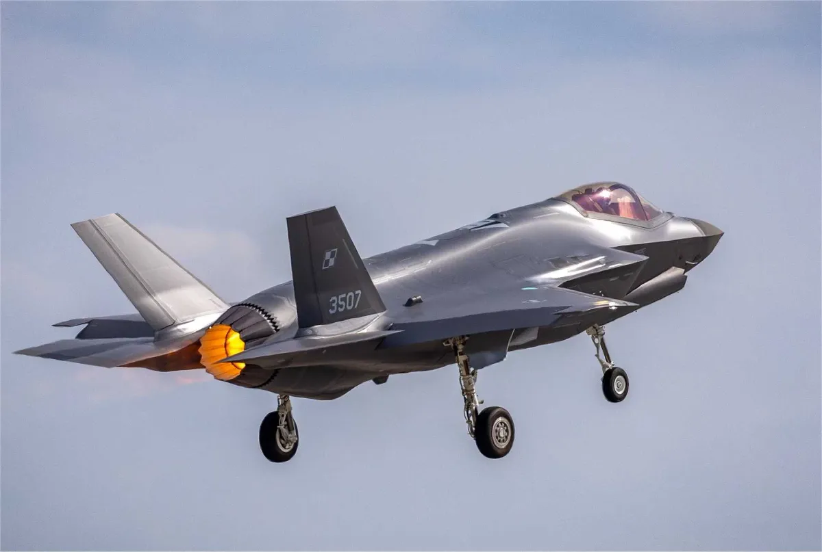 Poland Expands F-35A Fleet as Two New Jets Enter Flight Tests in the U.S.
