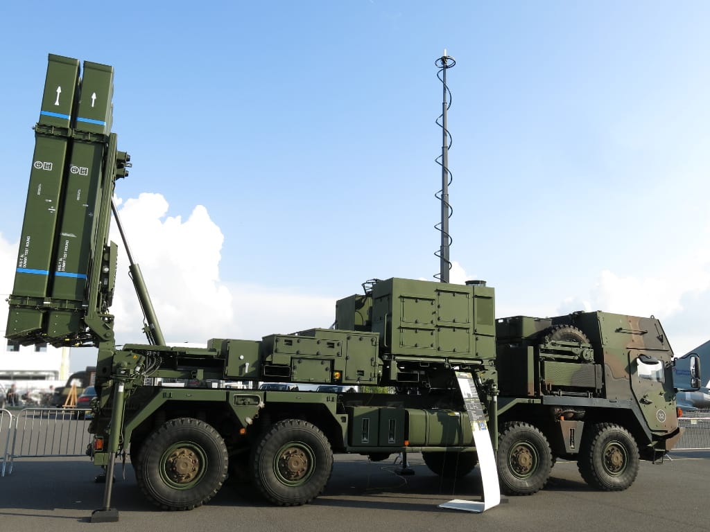 Sweden Expands IRIS-T Air Defence Portfolio With New SLS Order From Diehl Defence