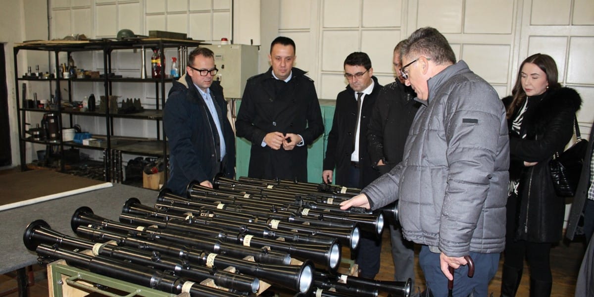 Bosnian State-Owned TRZ Hadzici Workers Call Protest as Wages Go Unpaid